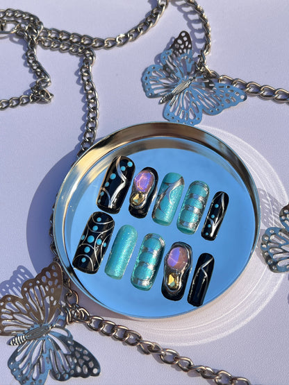 Oceanic Mystique - Mia World Handmade Press-On Nail Set