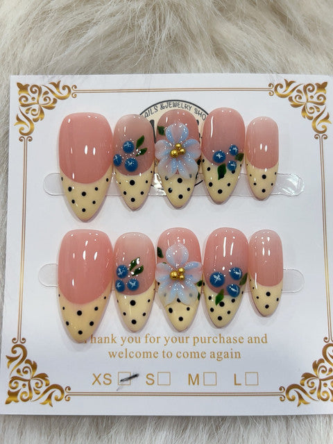 Strawberry Garden handmade press-on nails - image 2